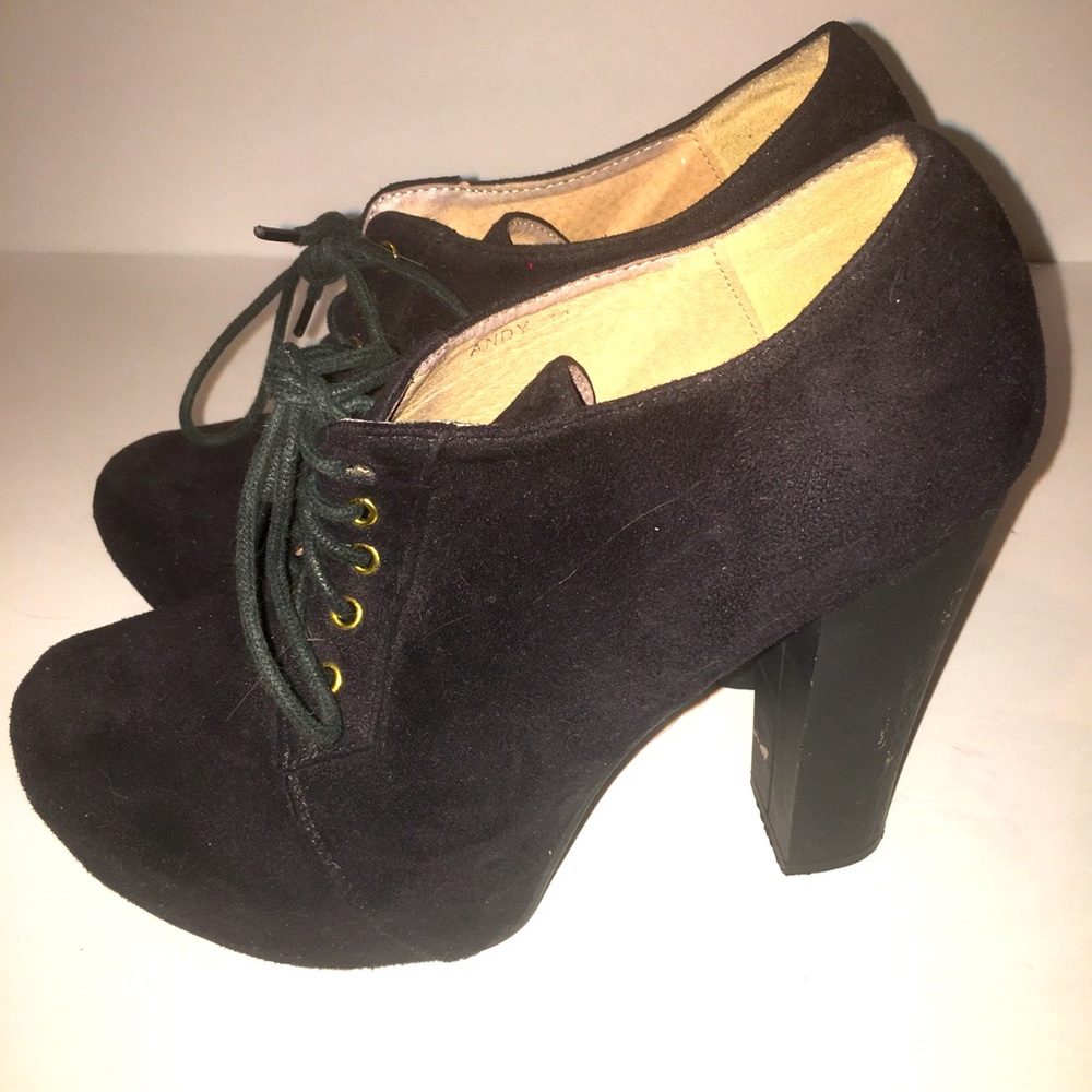 Traffic platform lace up booties in black